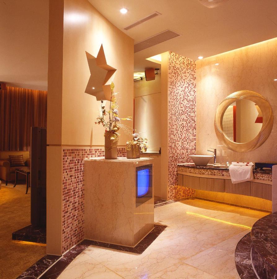 Dongfeng Motel Guishan Esterno foto